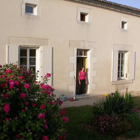 Chambres D'Hotes L'En Haut Des Vignes Merignac  Luaran gambar