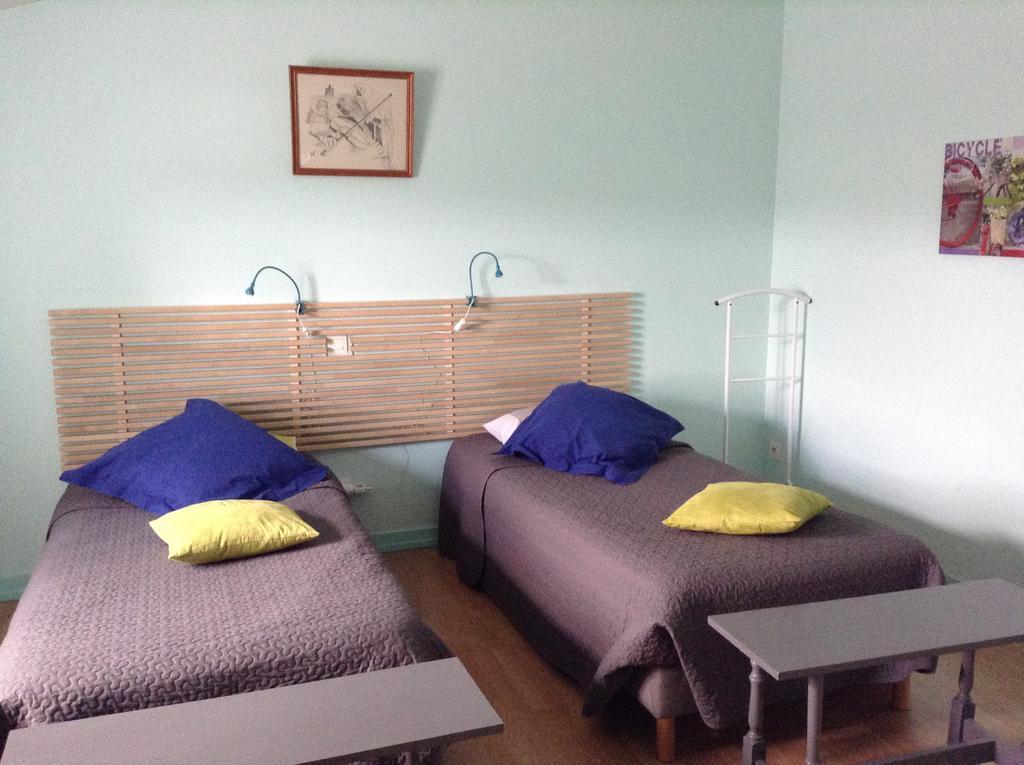 Chambres D'Hotes L'En Haut Des Vignes Merignac  Bilik gambar