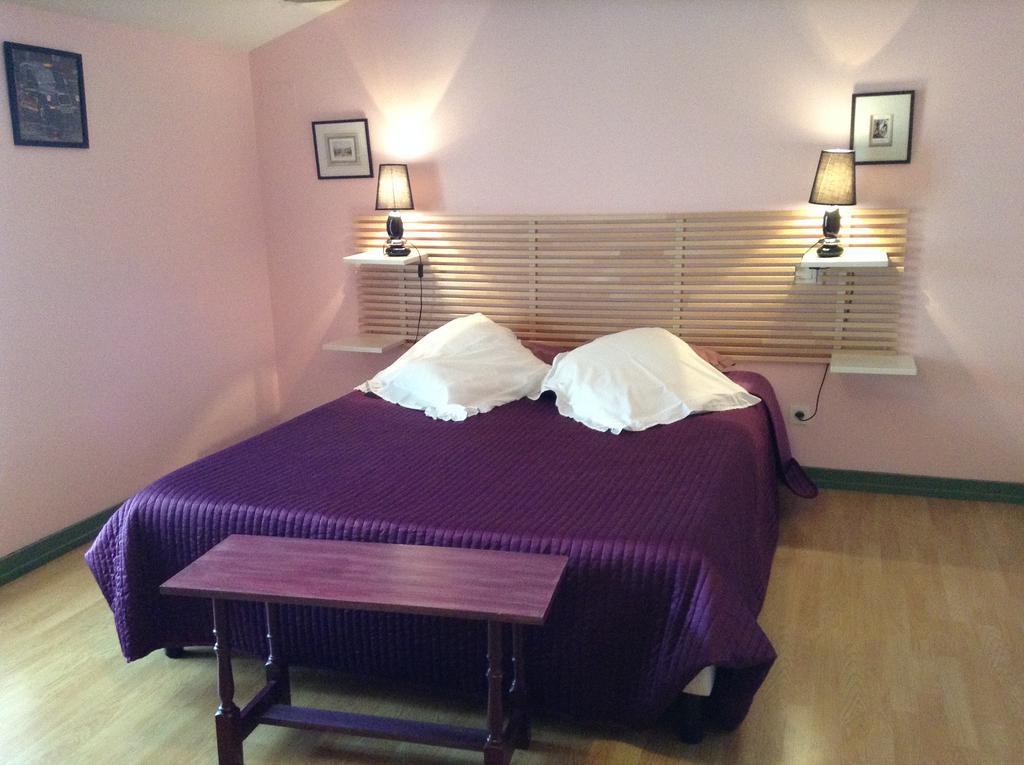 Chambres D'Hotes L'En Haut Des Vignes Merignac  Bilik gambar