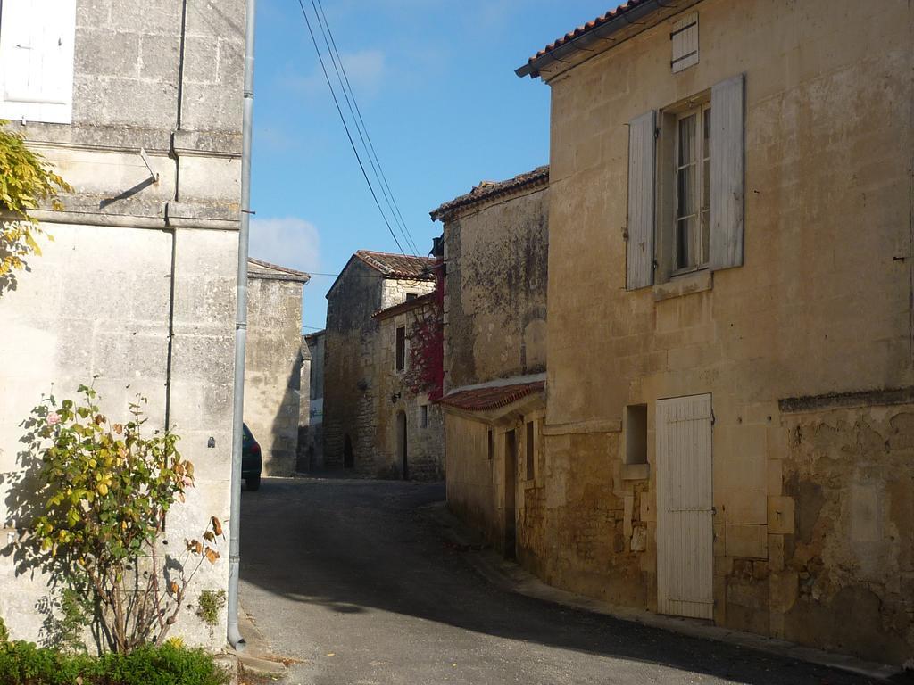 Chambres D'Hotes L'En Haut Des Vignes Merignac  Luaran gambar