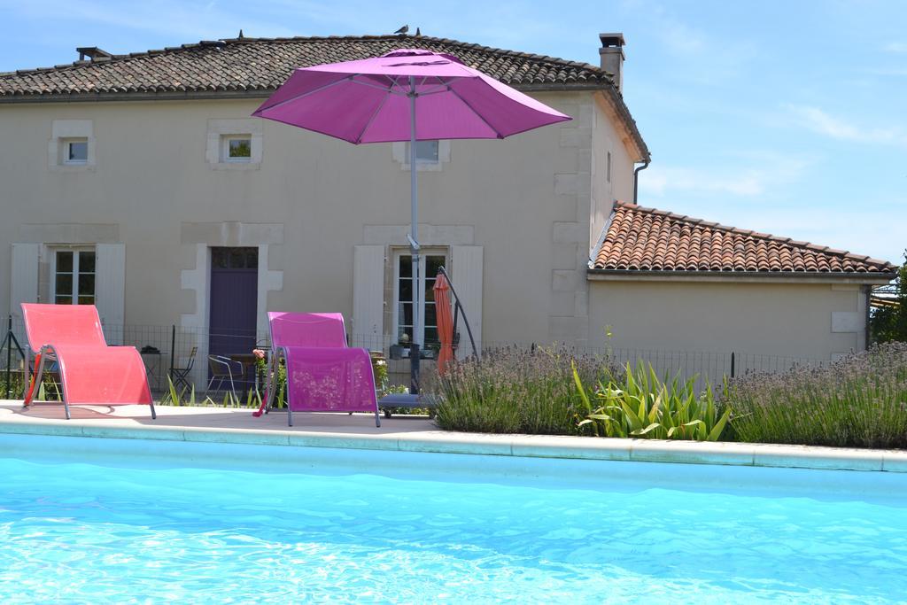 Chambres D'Hotes L'En Haut Des Vignes Merignac  Luaran gambar