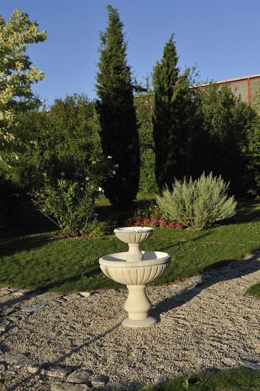 Chambres D'Hotes L'En Haut Des Vignes Merignac  Luaran gambar