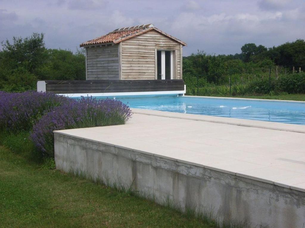 Chambres D'Hotes L'En Haut Des Vignes Merignac  Luaran gambar